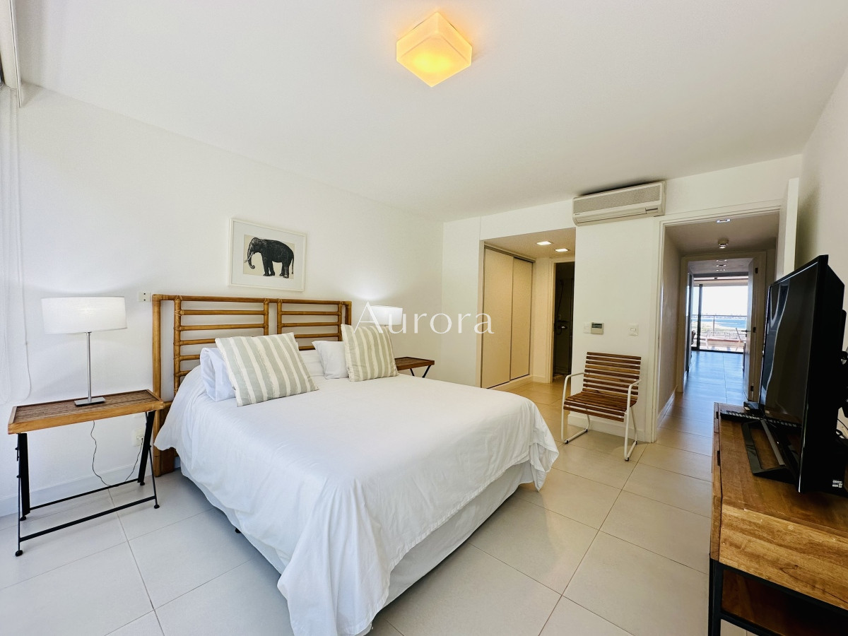 Apartamento ID.31 - Venta y Alquiler temporario de apartamento moderno de dos dormitorios con parrillero en Punta Ballena