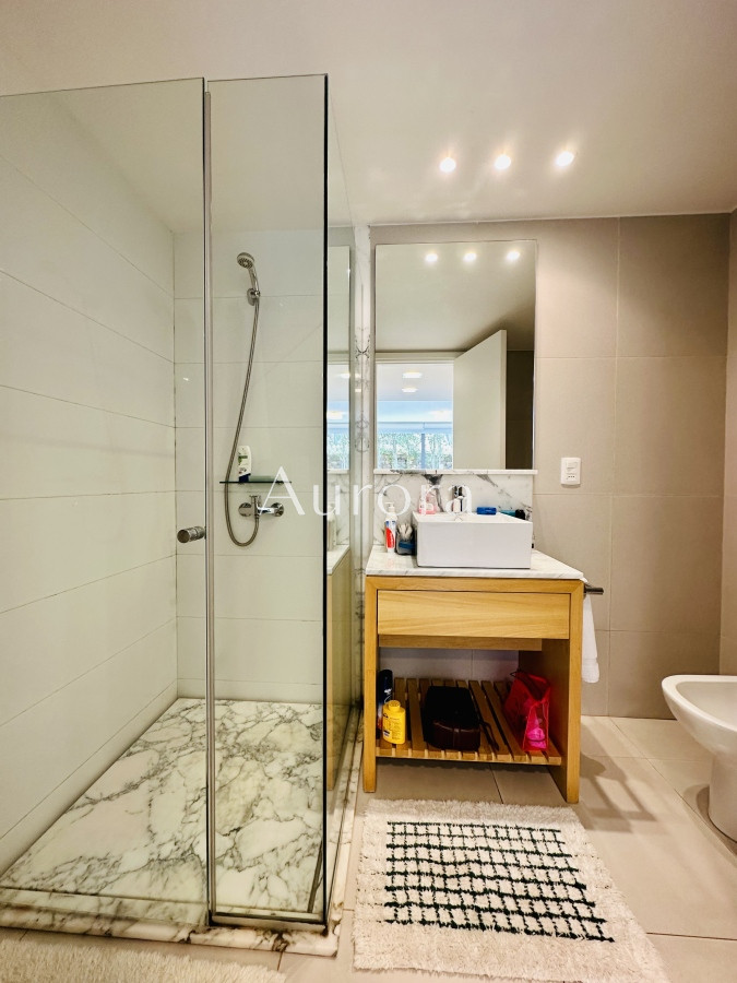 Apartamento ID.31 - Venta y Alquiler temporario de apartamento moderno de dos dormitorios con parrillero en Punta Ballena