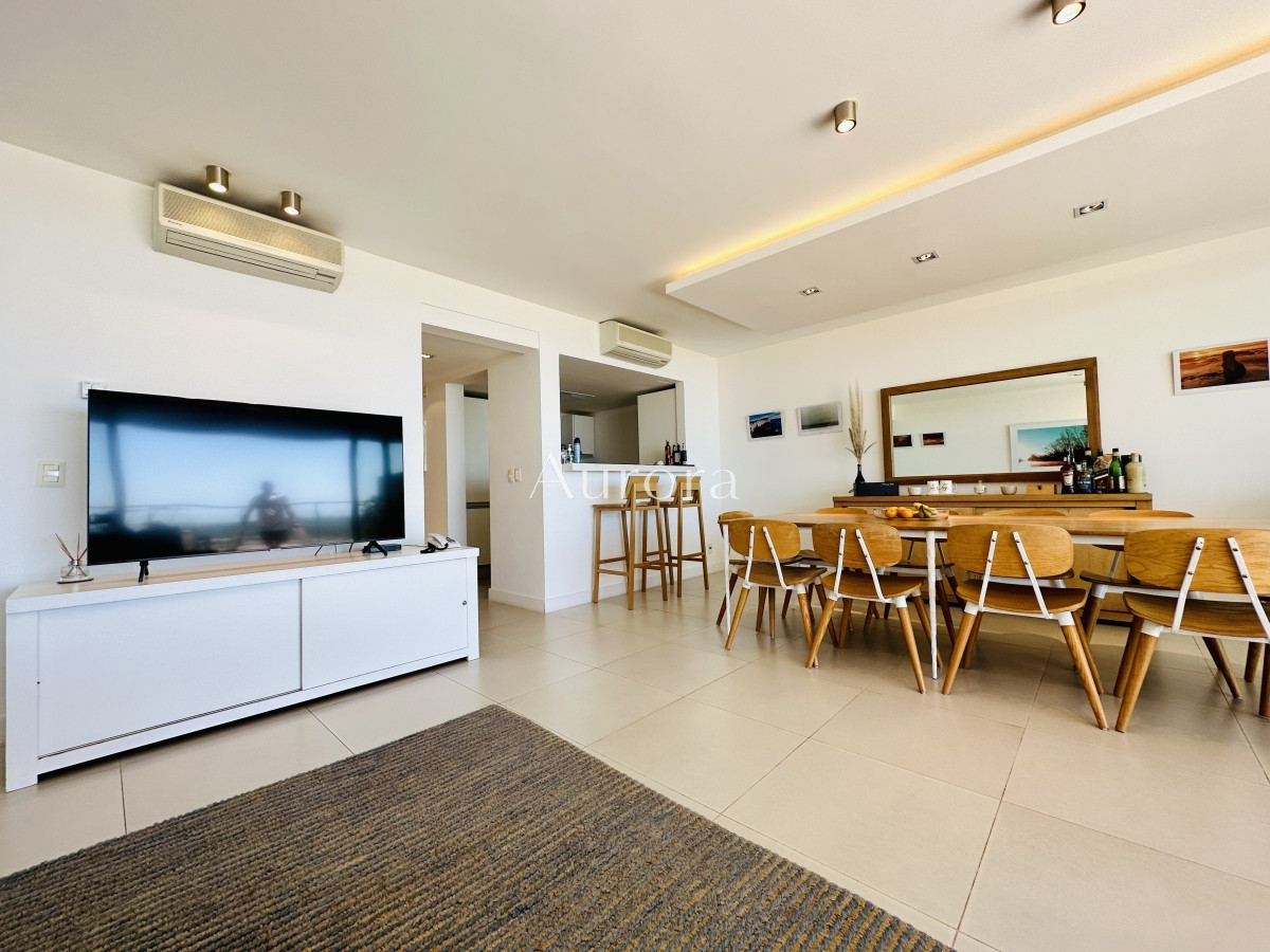 Apartamento ID.31 - Venta y Alquiler temporario de apartamento moderno de dos dormitorios con parrillero en Punta Ballena