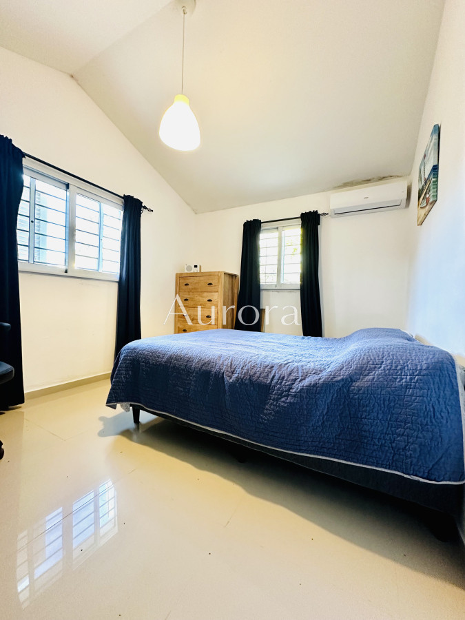 Casa ID.356 - Espectacular Casa Moderna de 5 Dormitorios con Piscina Climatizada y Barbacoa en Alquiler de Temporada, Punta del Este
