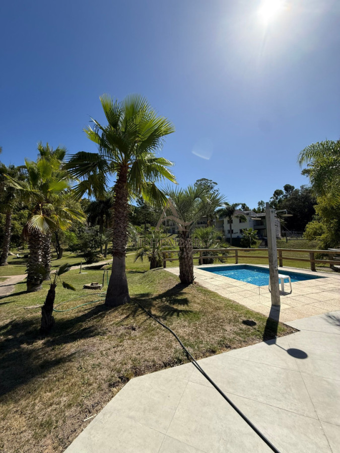 Apartamento ID.5624 - Alquiler anual o invernal de Apartamento Dúplex con Parrillero propio en Rincón del Indio