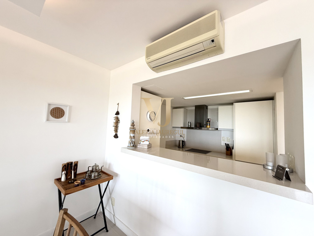 Apartamento ID.896 - Venta de hermoso departamento de 2 dormitorios más parrillero en Punta Ballena 