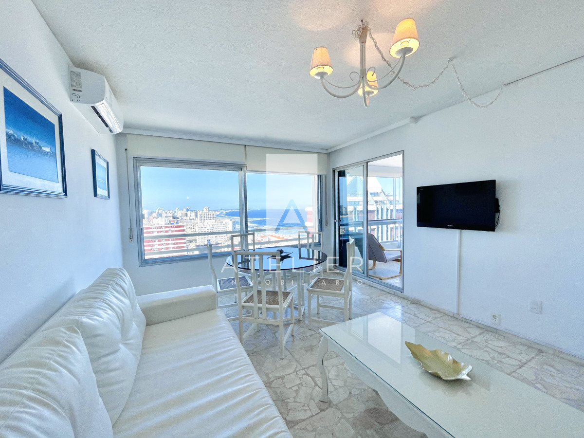 Apartamento de 2 Dormitorios con Vista al Mar en Venta, Península de Punta del Este