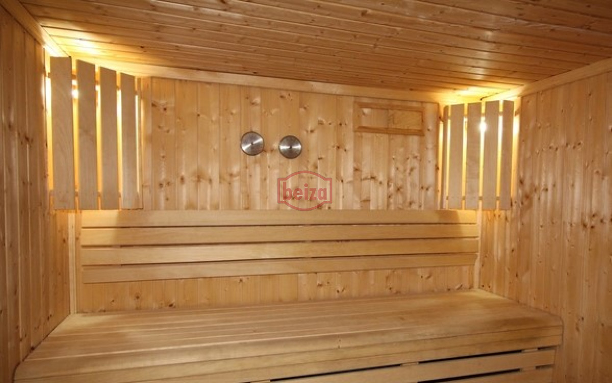 Apartamento ID.165590/ALQUILA-APARTAMENTO-3-DORMITORIOS-,-2-BAÑOS - Apartamento de 2 Dormitorios en Aidy Grill a Pocos Metros de Playa Brava - Venta