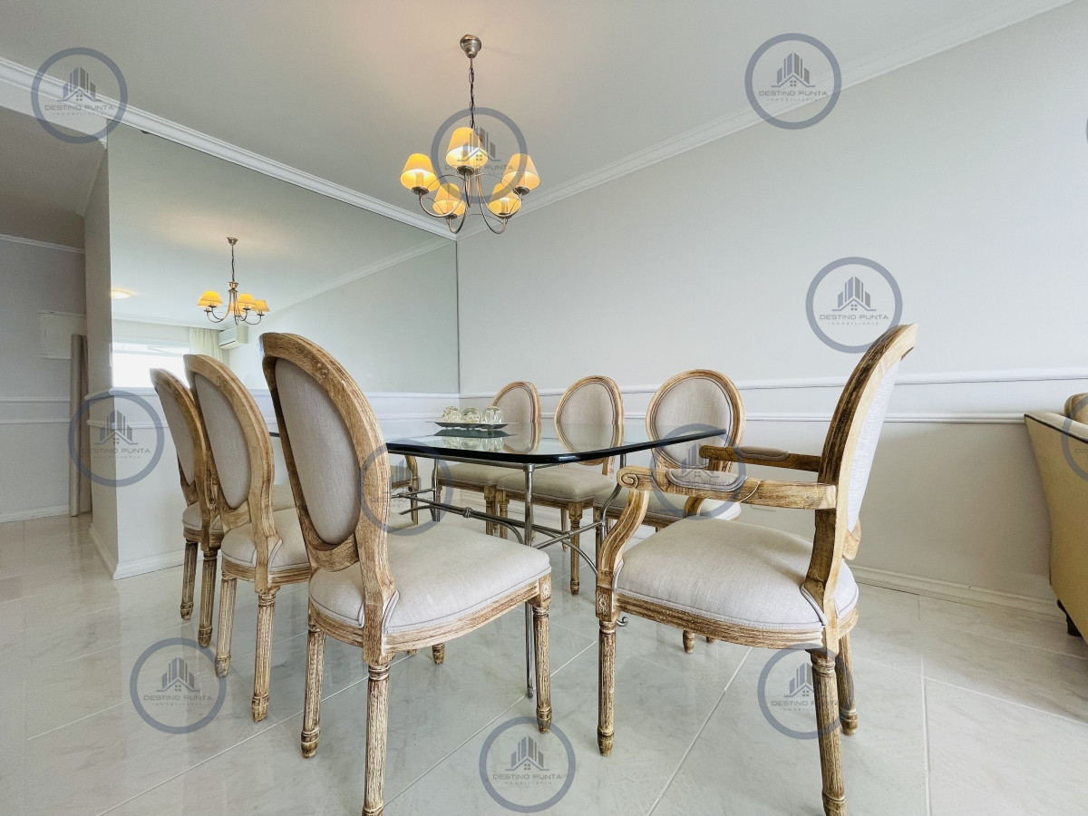 Apartamento ID.79 - Apartamento de 3 Dormitorios sobre Playa Mansa, en Venta y Alquiler, Punta del Este