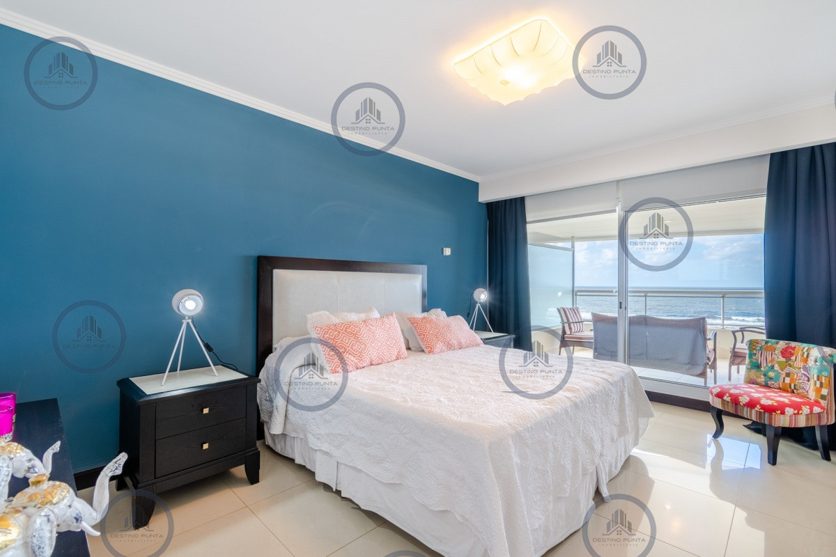 Apartamento ID.89 - Oportunidad Moderno Apartamento de 3 Dormitorio y Dependencia Frente al Mar, Playa Brava