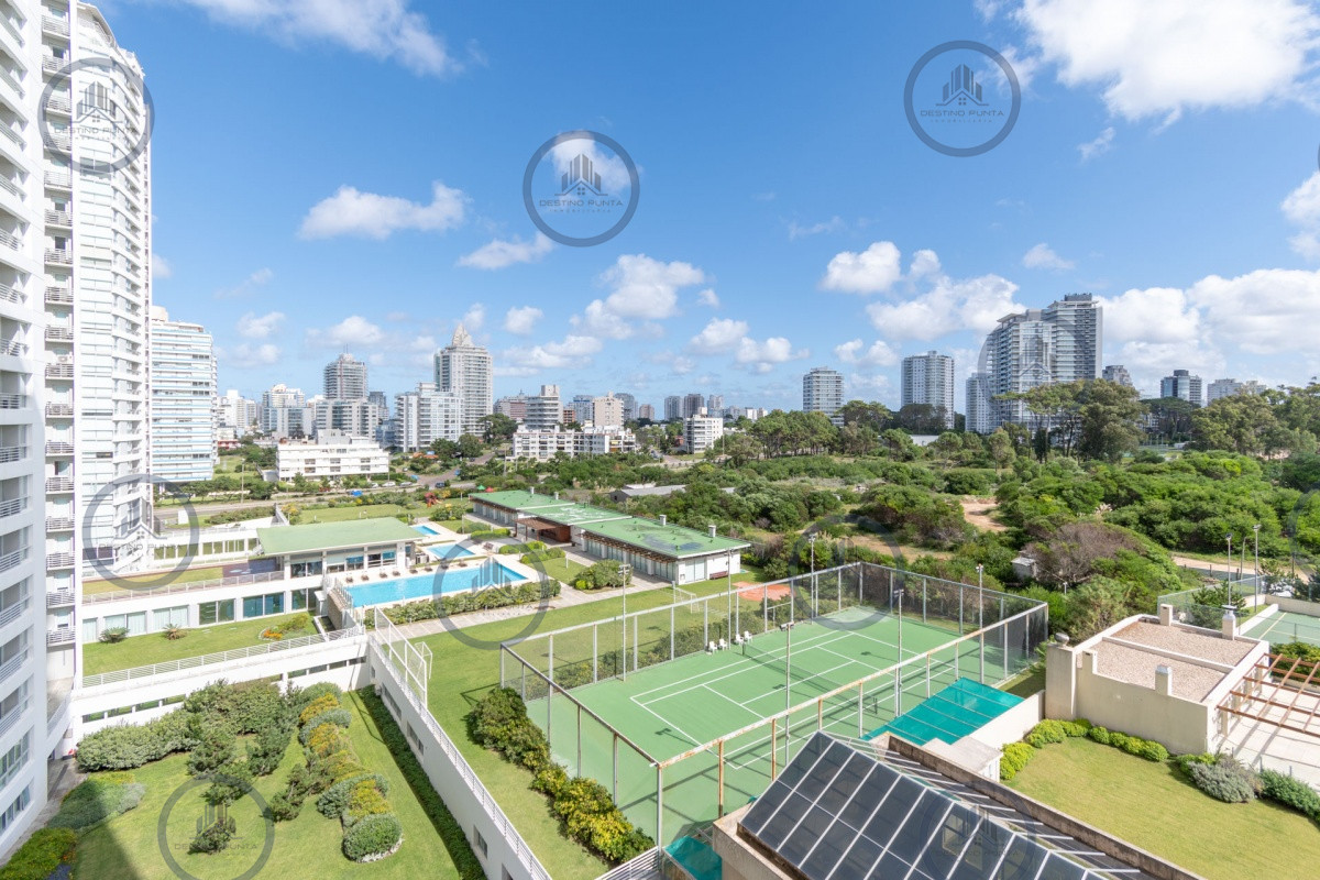 Apartamento ID.89 - Oportunidad Moderno Apartamento de 3 Dormitorio y Dependencia Frente al Mar, Playa Brava