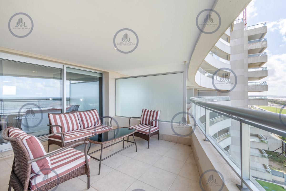 Apartamento ID.89 - Oportunidad Moderno Apartamento de 3 Dormitorio y Dependencia Frente al Mar, Playa Brava