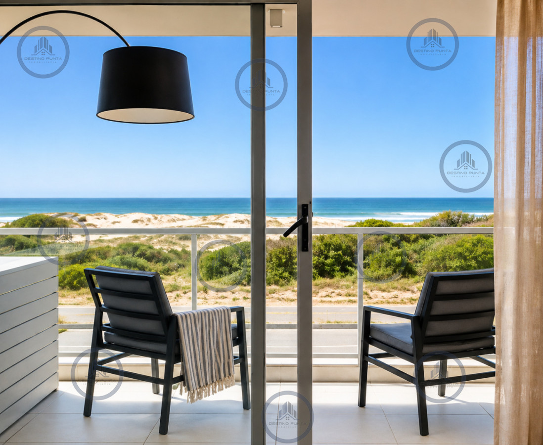 Apartamento ID.1816 - Apartamento de 3 Dormitorios en Primera Línea del Mar, Playa Brava Punta del Este
