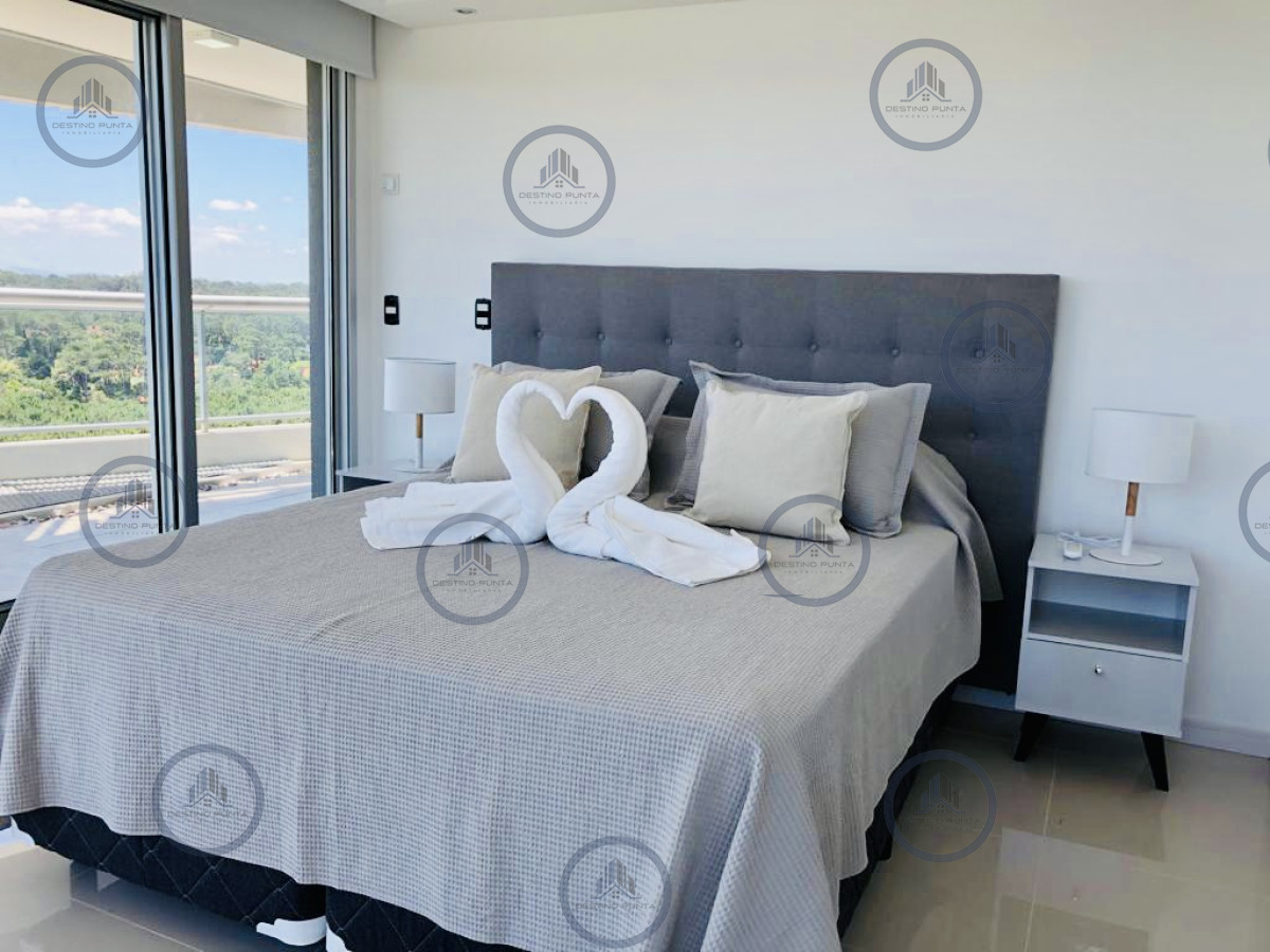 Apartamento ID.167 - Venta y alquiler temporario de apartamento piso alto en torre con servicios. Dos dormitorios más dependencia 
