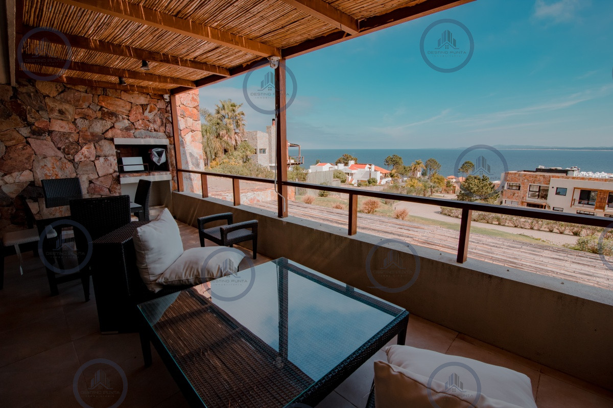 Apartamento ID.557 - Venta de apartamento de dos dormitorios con parrillero exclusivo, Punta Ballena