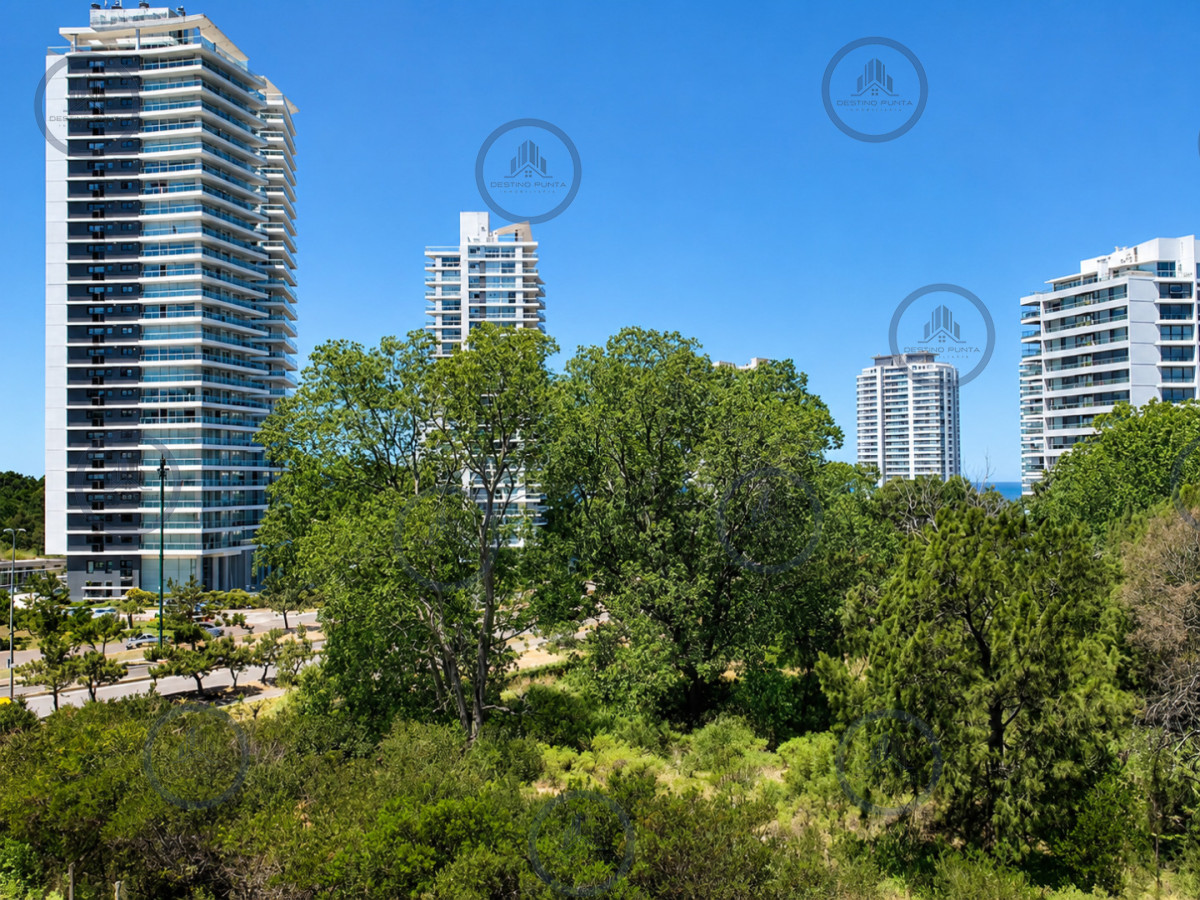 Apartamento ID.195 - Excelente Apartamento de 2 Dormitorios en Ocean Drive, Punta del Este