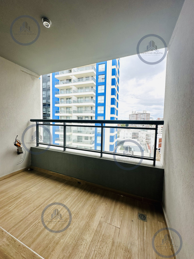 Apartamento ID.1196 - Apartamento de 2 Dormitorios Alquiler Anual, Playa Brava, Punta del Este