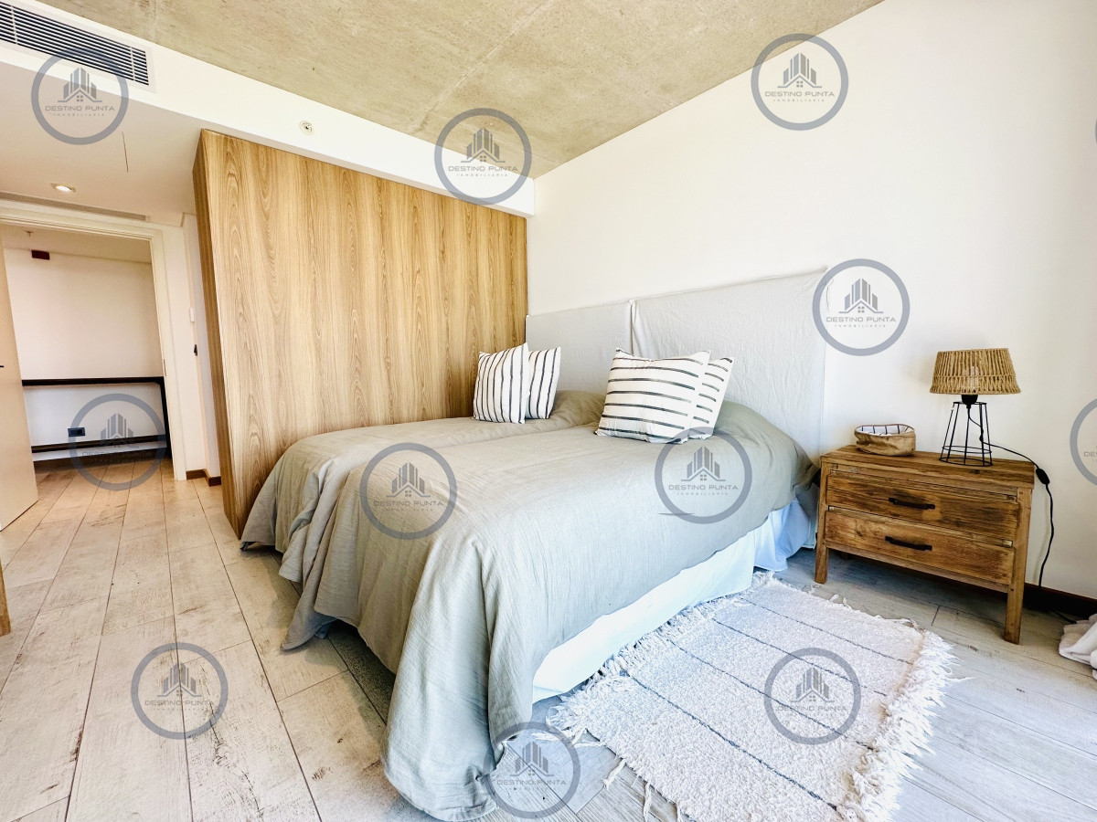 Apartamento ID.677 - Venta y alquiler de apartamento de tres dormitorios con tres suites moderno a estrenar, playa Brava