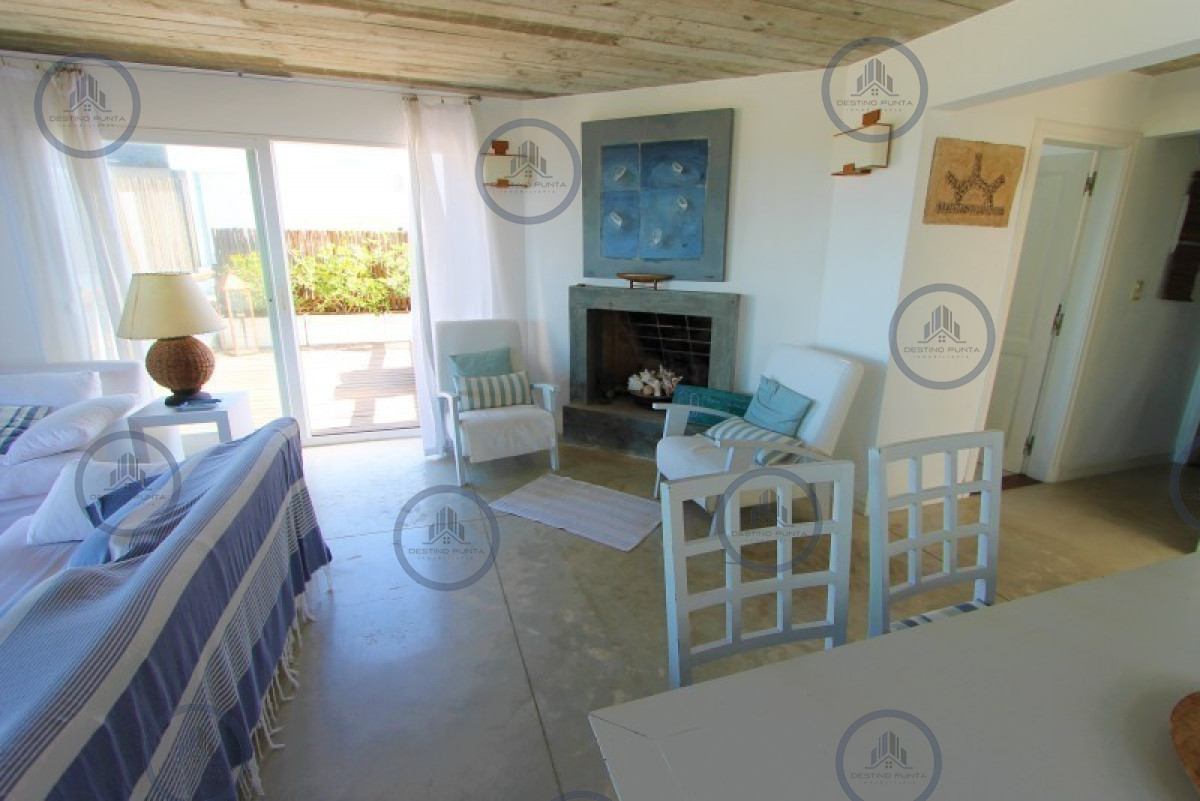 Apartamento ID.1935 - Apartamento con Estufa y Parrillero de 3 Dormitorios en La Barra, Venta y Alquiler