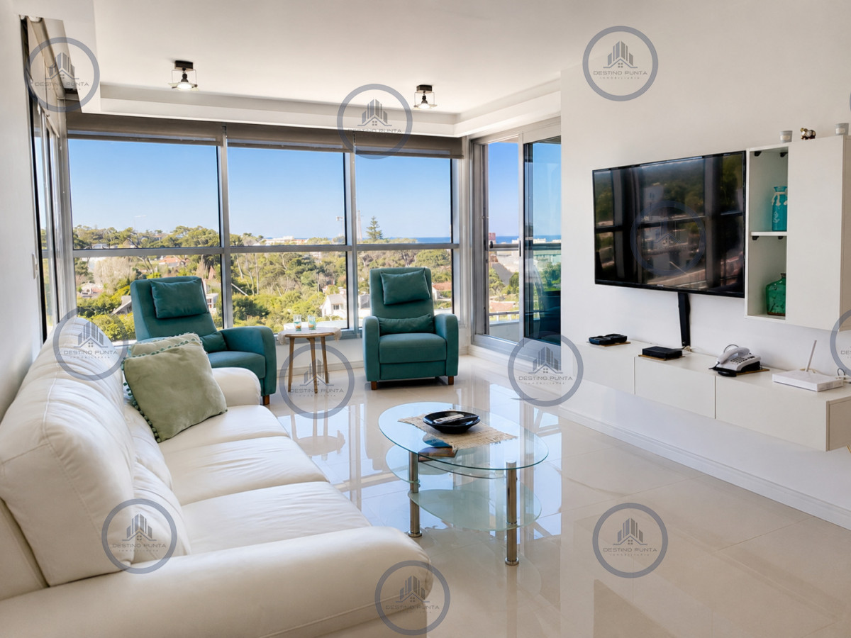 Apartamento ID.3254 - Apartamento de 2 Dormitorios con Dependencia y Parrillero Propio en Playa Brava