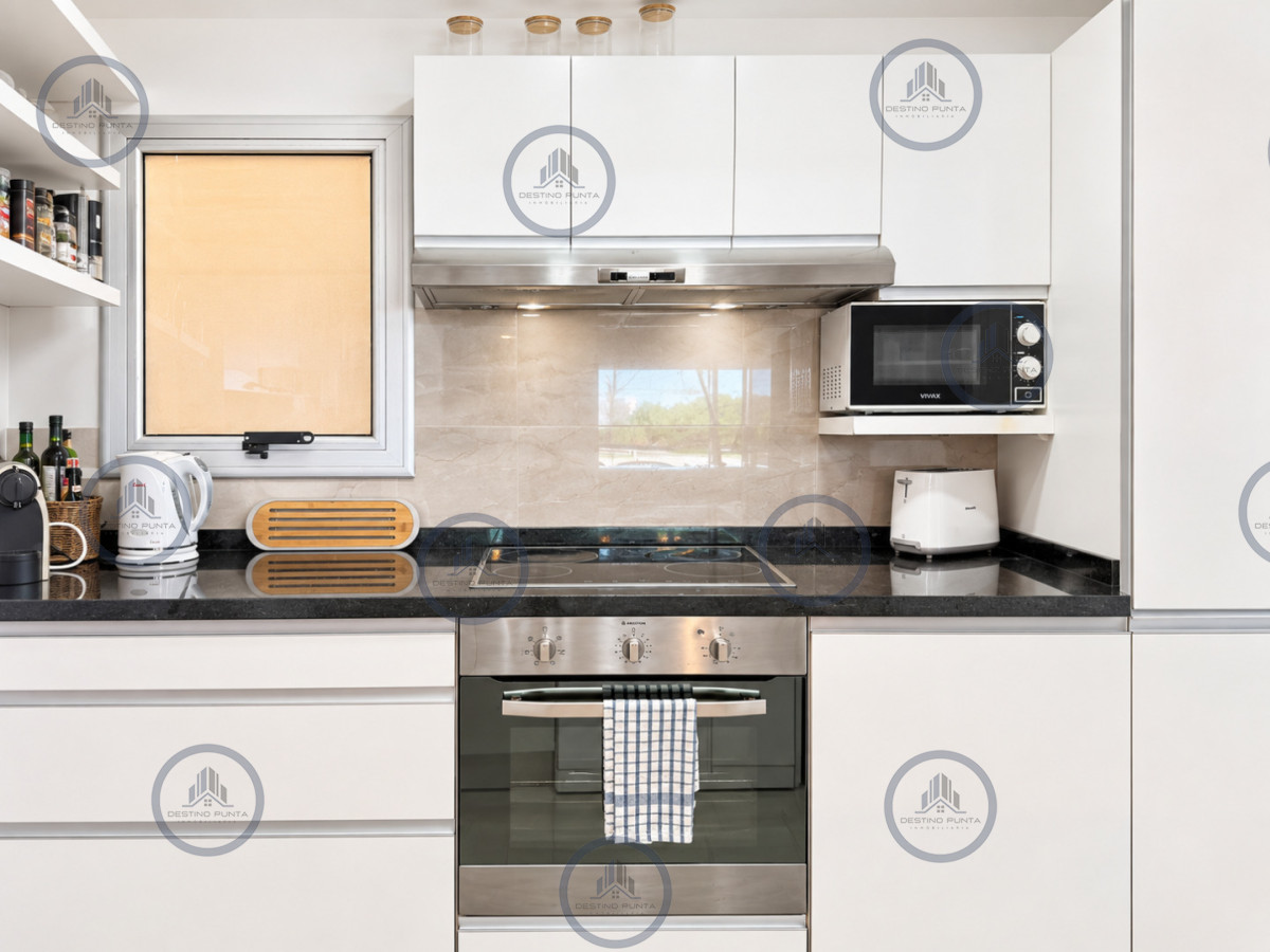 Apartamento ID.3250 - Apartamento moderno de 3 Dormitorios frente al mar en Playa Brava, Punta del Este