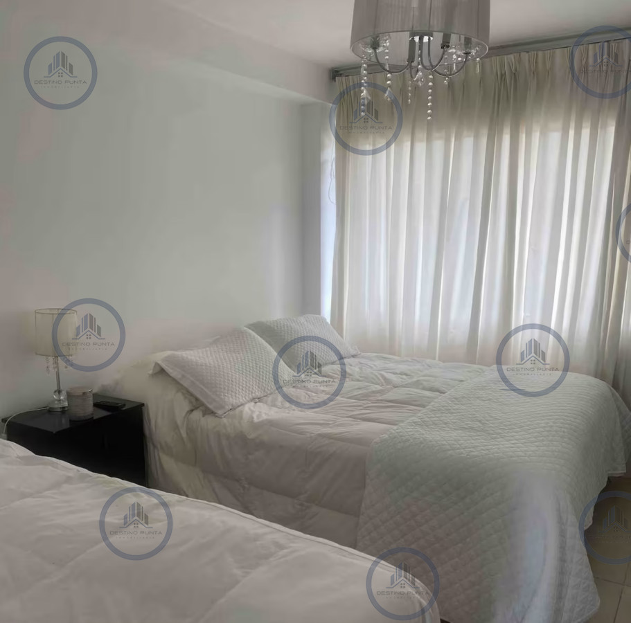 Apartamento ID.2500 - Apartamento en venta de 2 dormitorios y parrillero propio, Punta Ballena