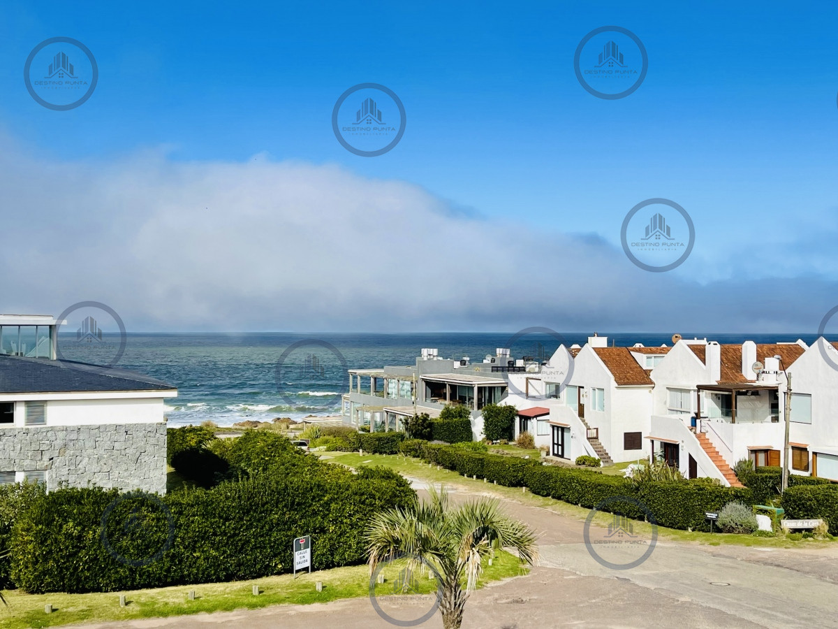 Apartamento ID.1599 - Maravilloso Penthouse de 3 Dormitorios y Parrillero en Montoya, La Barra
