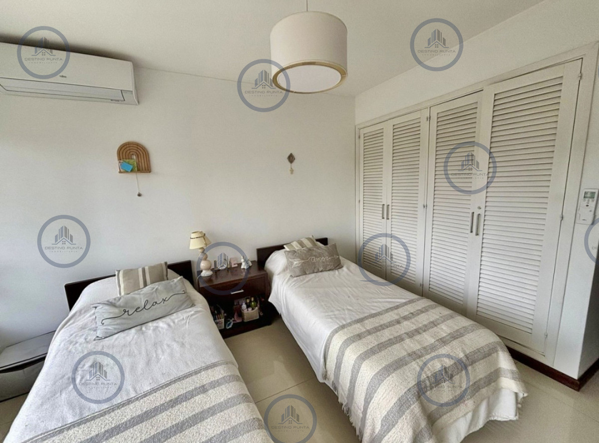 Apartamento ID.3205 - Apartamento amplio de 3 dormitorios más dependencia con estufa a leña 