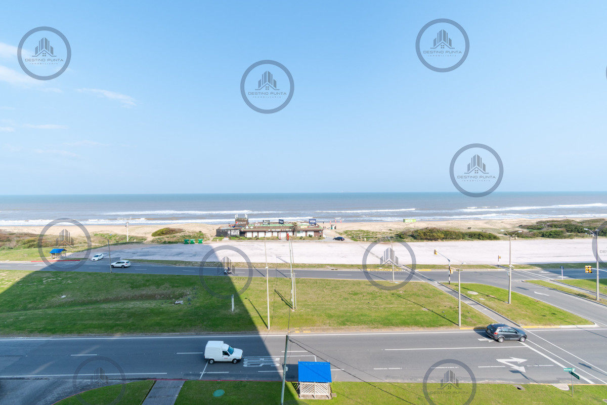 Apartamento ID.45 - Alquiler temporario de departamento premium de 3 Dormitorios y dependencia de servicio, Playa Brava