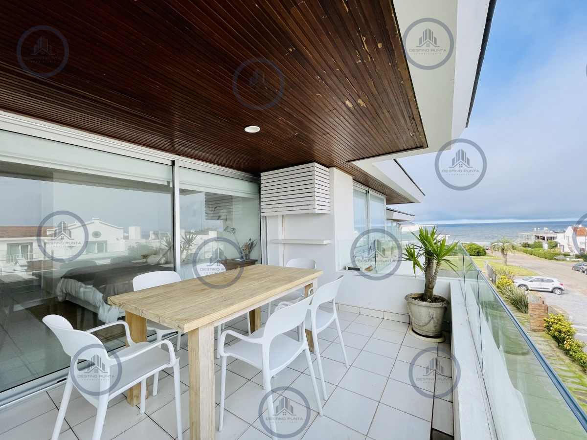 Apartamento ID.196 - Esturión de Montoya, Apartamento Penthouse de 3 Dormitorios y Parrillero en Playa Montoya, La Barra