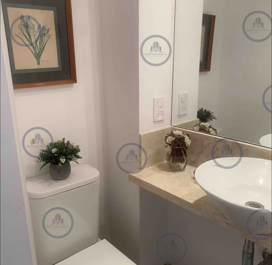 Apartamento ID.2500 - Apartamento en venta de 2 dormitorios y parrillero propio, Punta Ballena