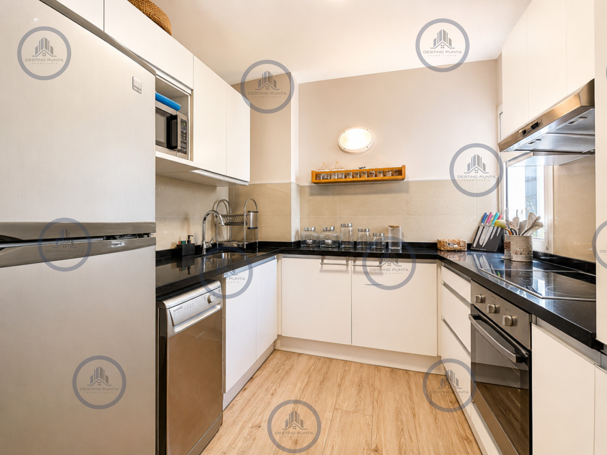 Apartamento ID.3301 - Moderno Apartamento de 3 Dormitorios en Primera Línea del Mar. Blue Marine, Playa Brava Punta del Este