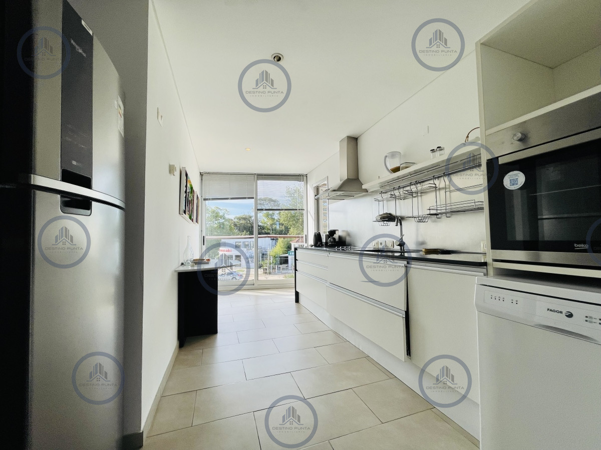 Apartamento ID.1925 - Venta de Moderno Apartamento de 3 Dormitorios Frente al Mar en La Barra