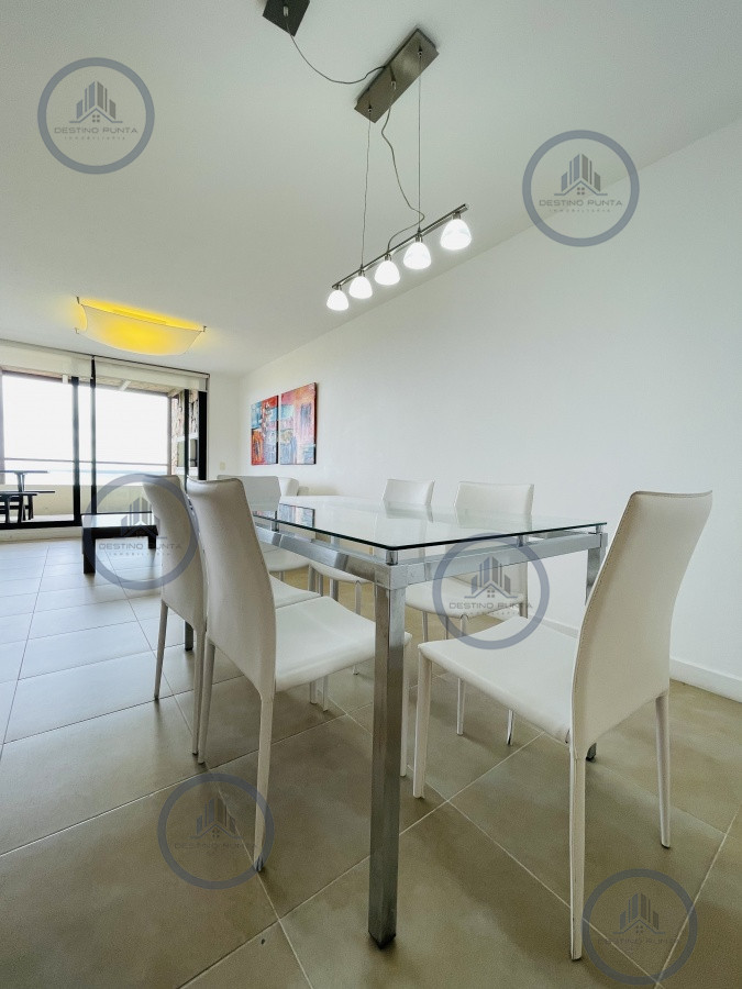 Apartamento ID.1029 - Venta de apartamento de dos dormitorios con parrillero en complejo privado de Punta Ballena