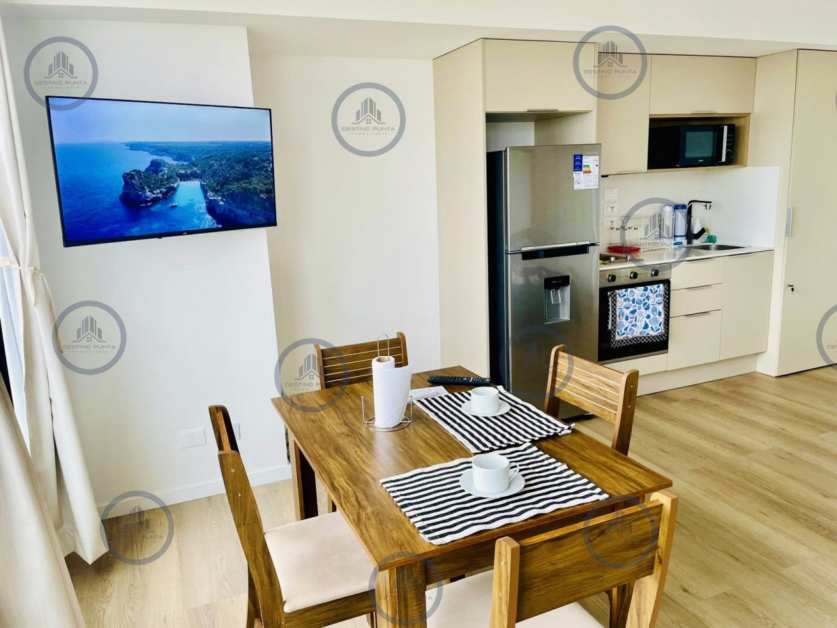 Apartamento ID.1835 - Moderno Monoambiente en Torre con Servicios sobre Roosevelt, Punta del Este