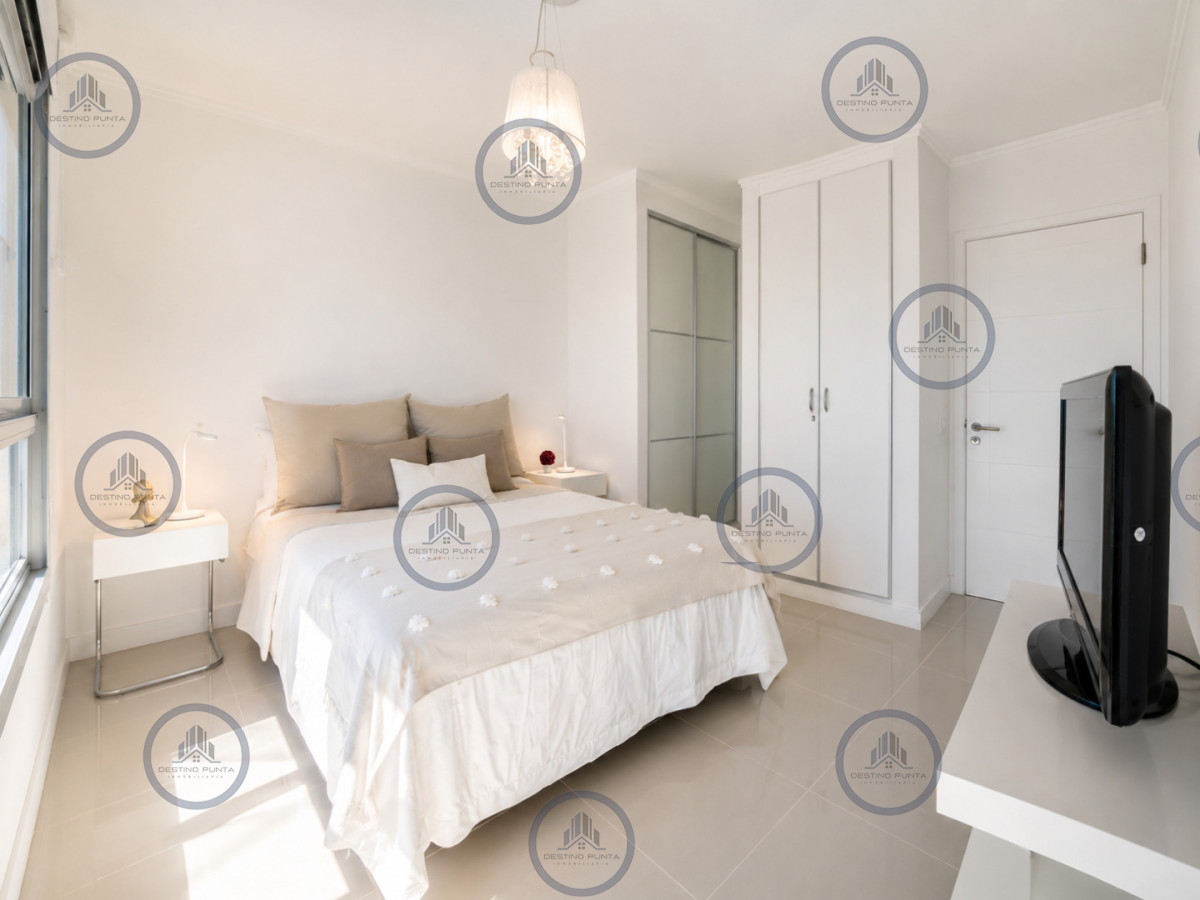 Apartamento ID.327 - Apartamento de 2 Dormitorios y Medio en Forest Tower - Punta del Este