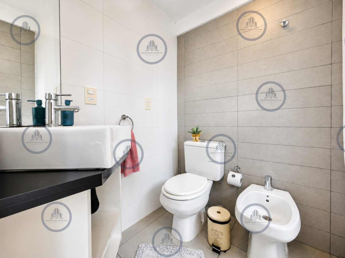 Apartamento ID.1590 - Venta de apartamento de 1 Dormitorio en el corazón de la Península, Punta del Este