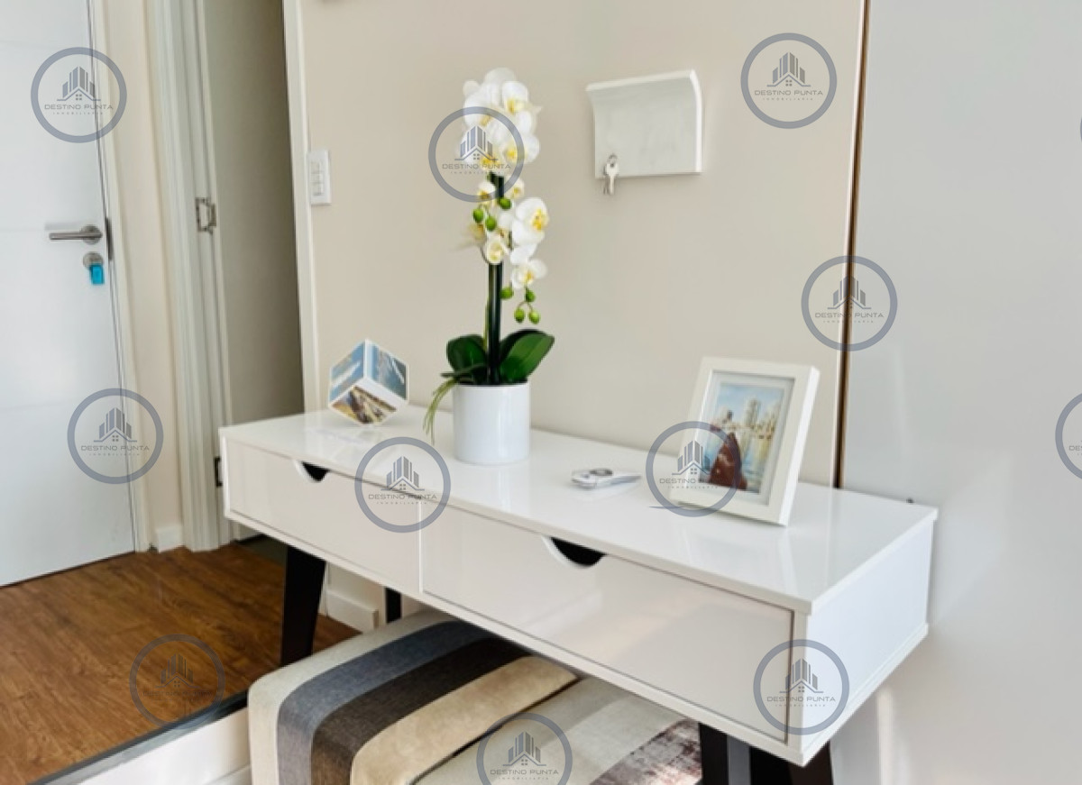 Apartamento ID.798 - Moderno Apartamento Monoambiente en Alquiler Anual o Verano, Península Punta del Este