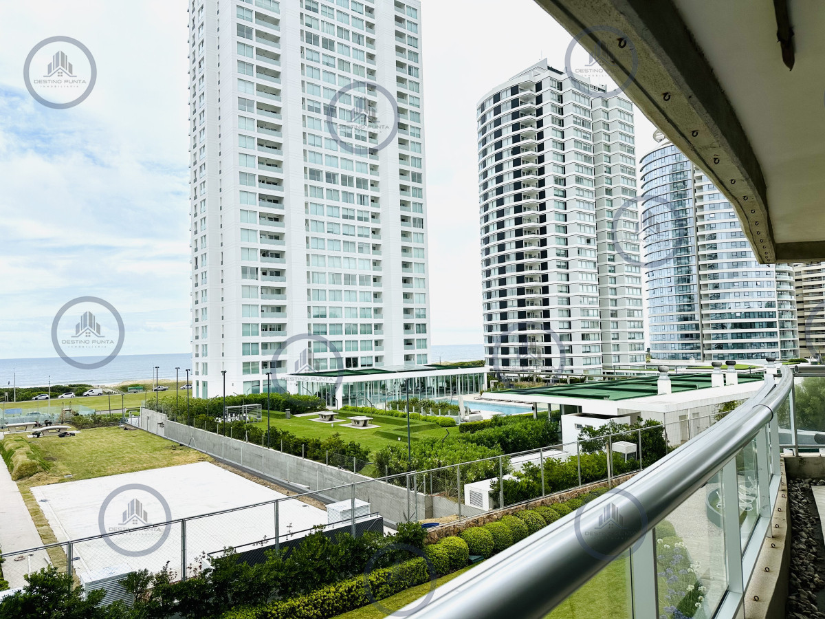 Apartamento ID.2295 - Oportunidad de venta apartamento de 3 dormitorios mas dependencia Playa Brava, Punta del Este