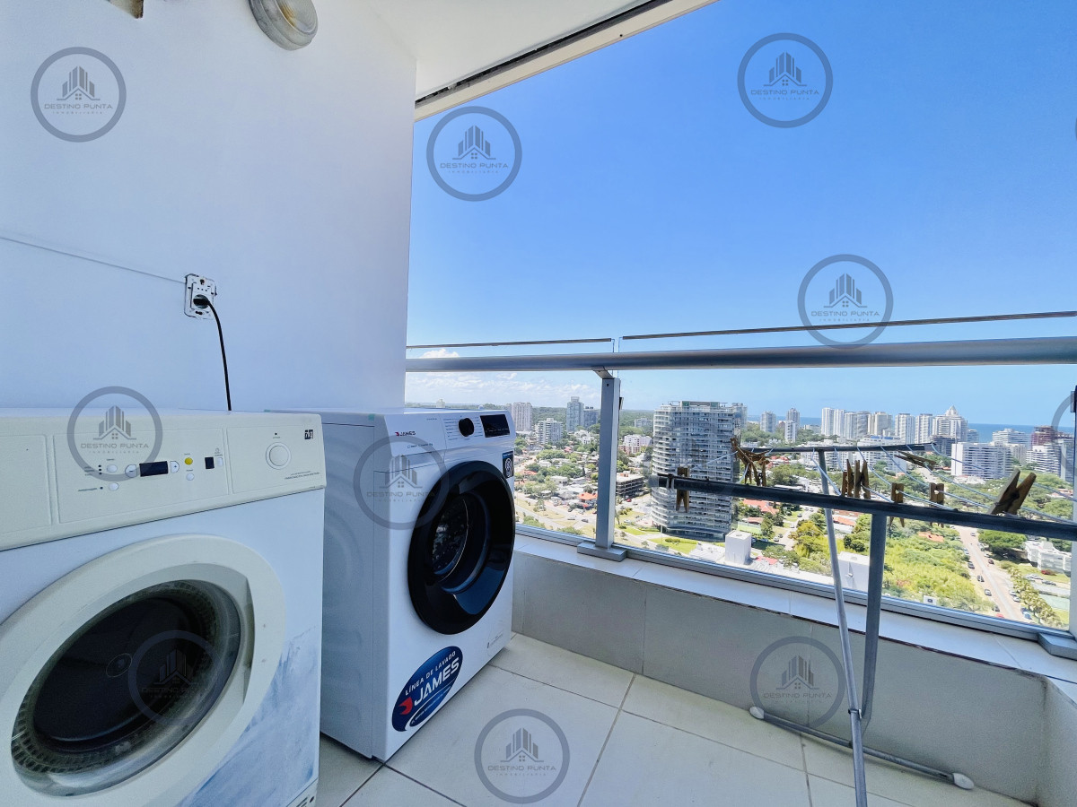 Apartamento ID.216 - Excelente Apartamento de 2 Dormitorios con Vista al Mar, Playa Mansa
