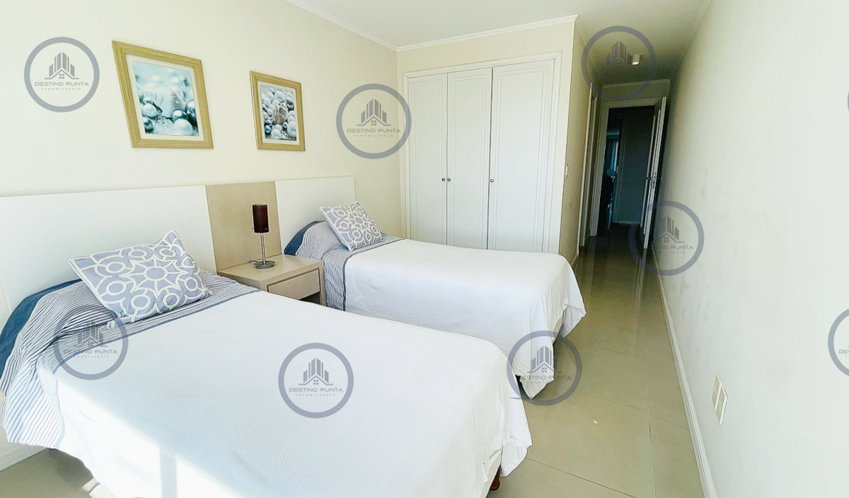 Apartamento ID.457 - Venta y alquiler temporario de apartamento premiun en Torre Imperiale de Playa Brava, Punta del Este