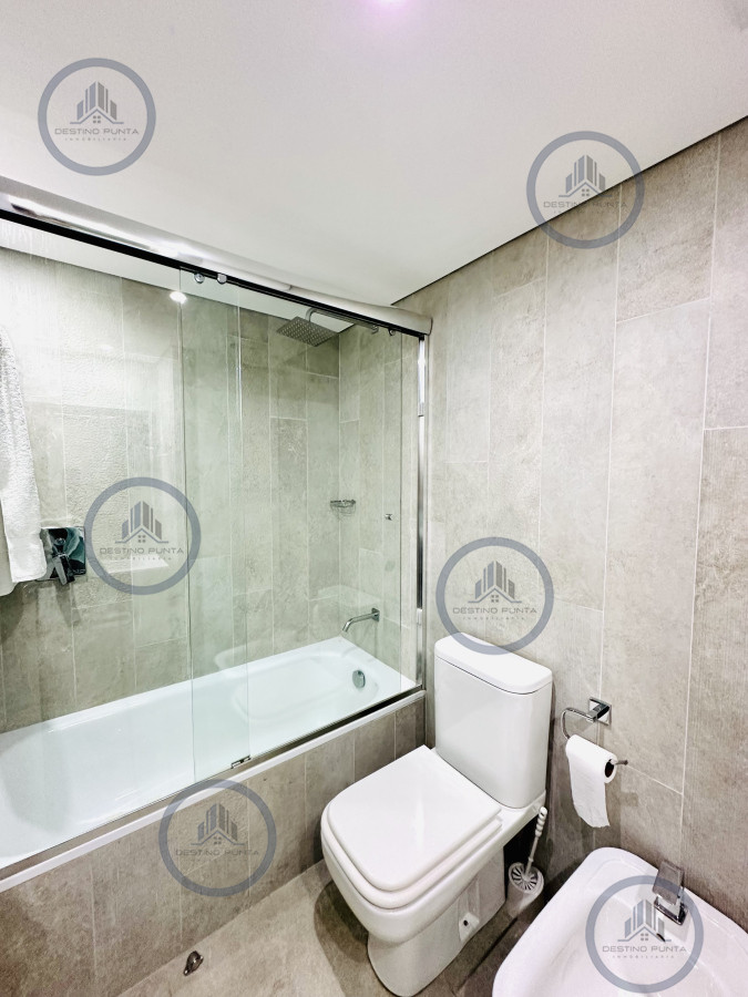 Apartamento ID.108 - Alquiler temporario de apartamento con la mejor ubicación del complejo, unidad de dos dormitorios con parrillero de uso exclusivo, Punta Ballena