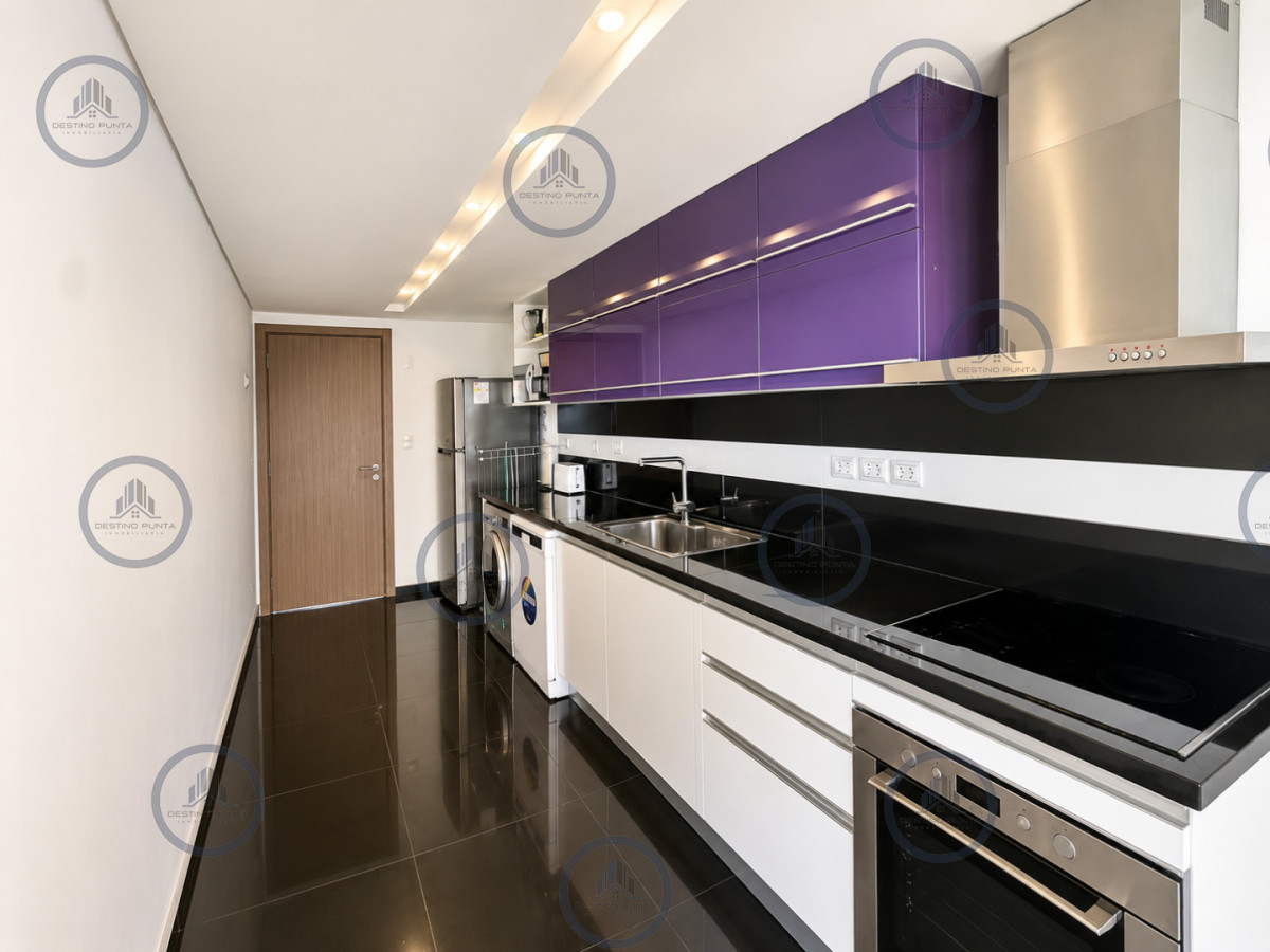 Apartamento ID.310 - Alquiler temporal de apartamento de 2 dormitorios con parrillero en Playa Brava