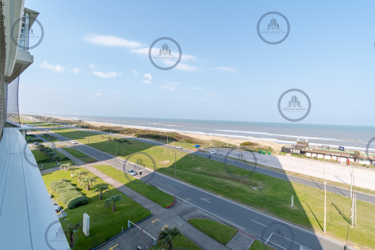 Apartamento ID.45 - Alquiler temporario de departamento premium de 3 Dormitorios y dependencia de servicio, Playa Brava