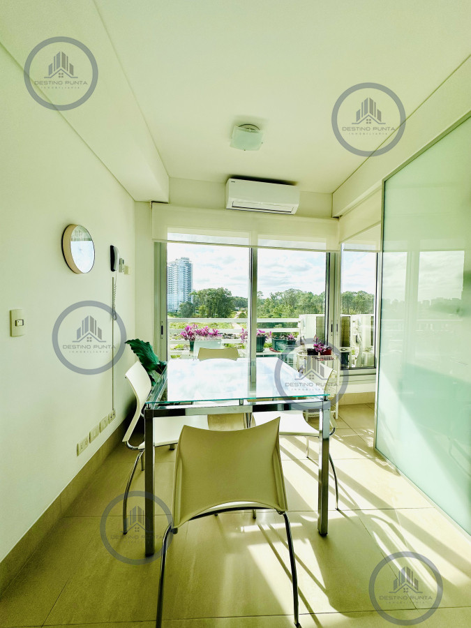 Apartamento ID.1762 - Oportunidad en Venta! Apartamento sobre playa Brava de 3 Dormitorios más Dependencia, Torre Le Parc