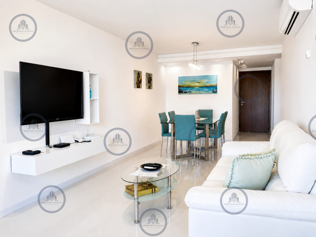 Apartamento ID.3254 - Apartamento de 2 Dormitorios con Dependencia y Parrillero Propio en Playa Brava