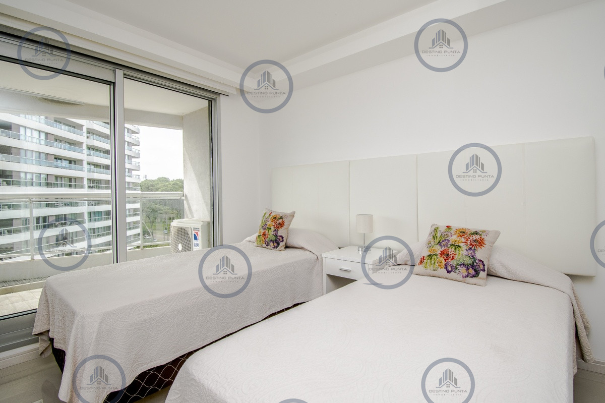 Apartamento ID.311 - Apartamento de 2 Dormitorios + Servicio - Look Brava