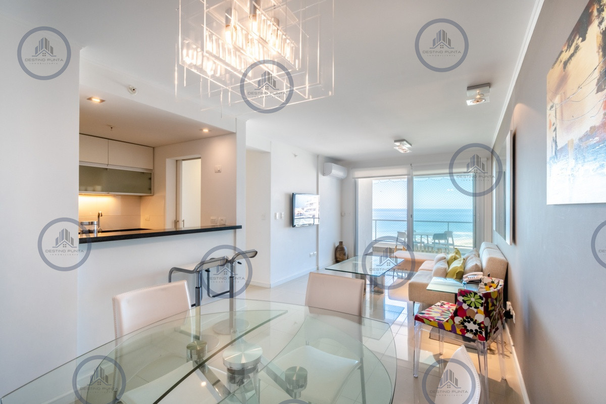 Apartamento ID.248 - Apartamento de 2 Dormitorios en Playa Brava con Vista al Mar - Venta