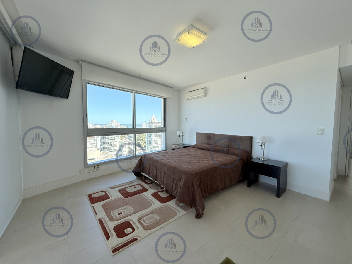 Apartamento ID.219 - Alquiler temporario de apartamento esquinero piso alto en Torre Le Parc, Playa Brava