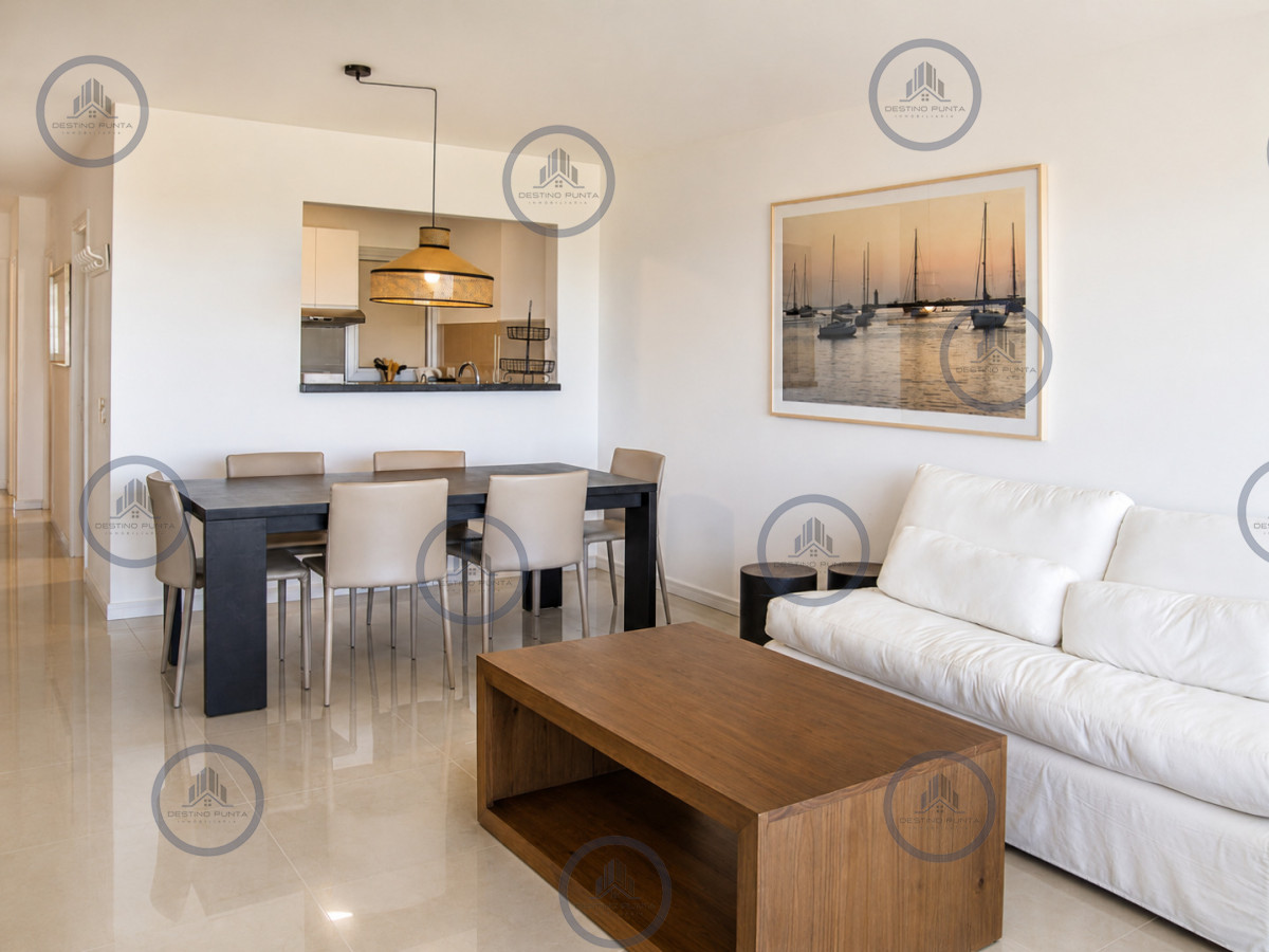 Apartamento ID.1817 - Apartamento de 3 Dormitorios Primera Línea del Mar, Playa Brava Punta del Este