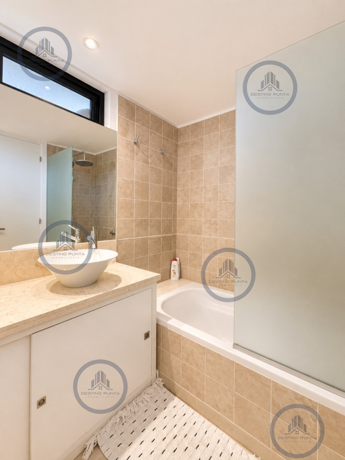 Apartamento ID.3147 - Venta de apartamento de 2 Dormitorios con Parrillero y Vistas al Mar, Punta Ballena 