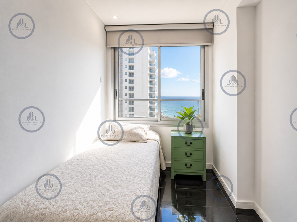 Apartamento ID.3258 - Moderno Apartamento de 3 Dormitorios con Parrillero propio y Dependencia, Playa Brava Punta del Este