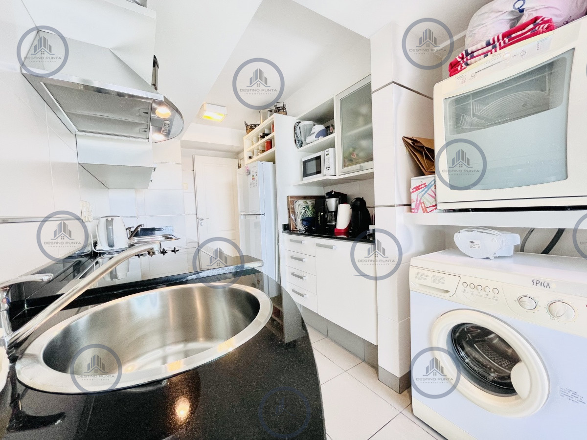 Apartamento ID.1037 - Apartamento de 2 Dormitorios y Parrillero a Pocos Metros de Playa Mansa