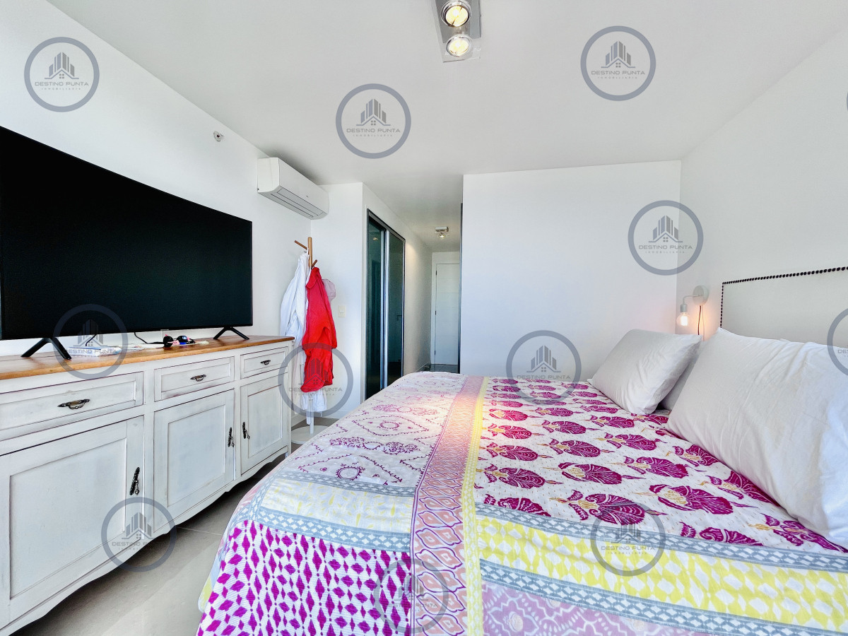 Apartamento ID.2518 -  Exclusivo Penthouse de 3 Dormitorios con Vistas panorámicas a Playa Brava, en Venta